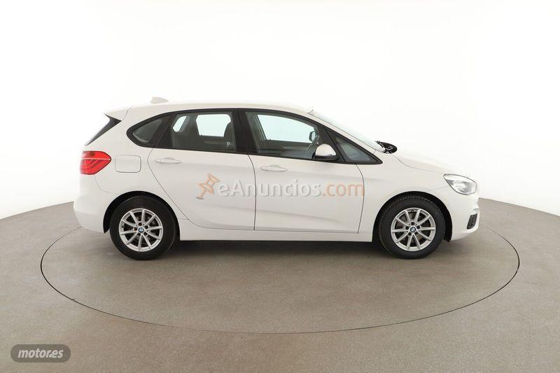 BMW Serie 2 216d de 2017 con 101.176 Km por 15.699 EUR. en Malaga