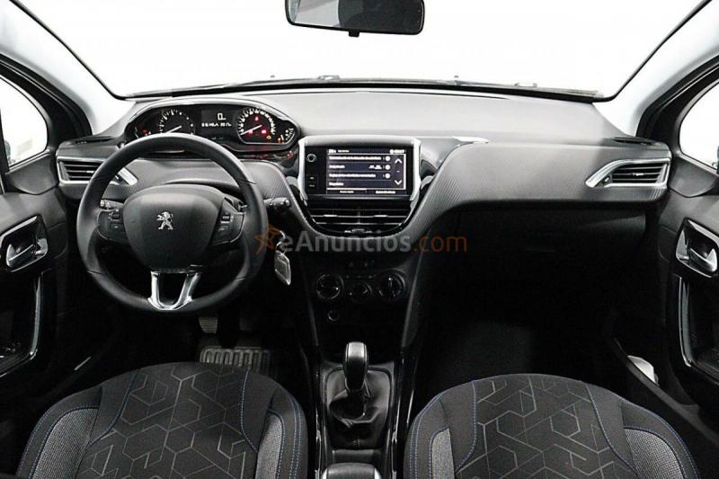 Peugeot 2008   1.2 PureTech 60KW (82CV) Signature