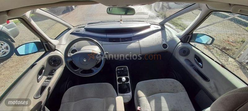 Renault Espace DYNAMIQUE 2.0 16v TURBO de 2005 con 230.000 Km por 2.500 EUR. en Badajoz