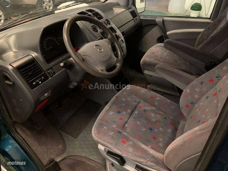 Mercedes Vito 112CDI 2.2TD F de 2001 con 369.348 Km por 6.499 EUR. en Sevilla