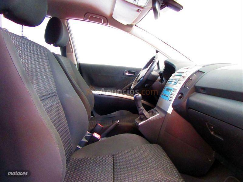 Toyota Corolla Verso 2.2 D4D 136cv Sol de 2007 con 313.834 Km por 2.400 EUR. en Toledo