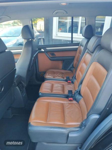 Volkswagen Touran 2.0 TDI 170 DSG Highline de 2007 con 260.000 Km por 6.500 EUR. en La Coruna