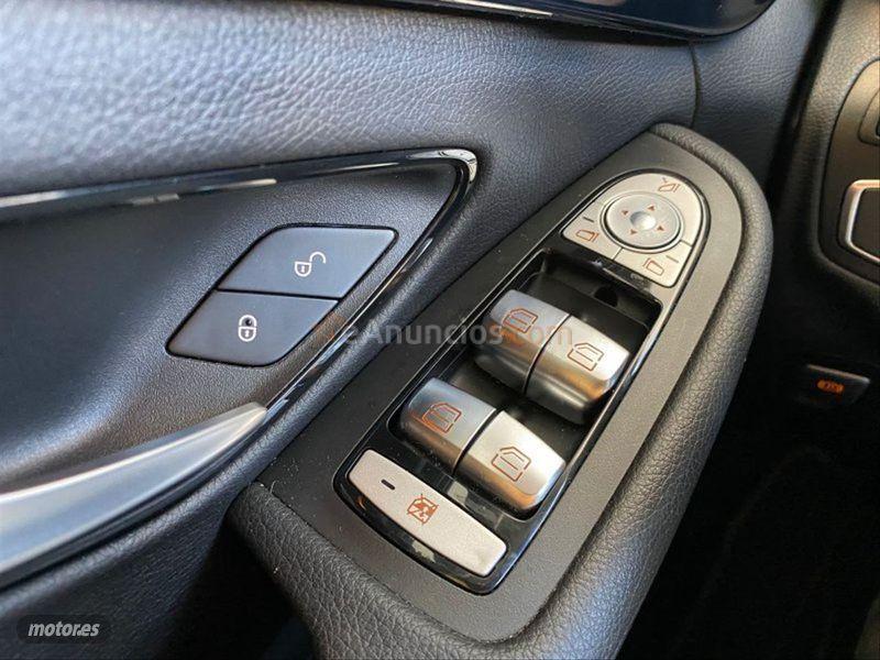 Mercedes Clase C C 220 BlueTEC Sportive Avantgarde Estate de 2015 con 33.574 Km por 24.400 EUR. en Malaga
