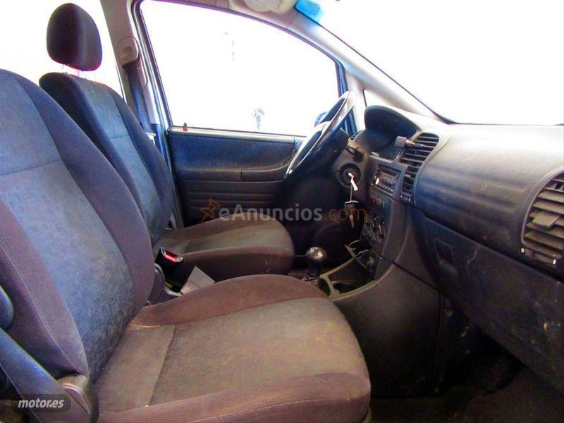 Opel Zafira 1.8 16V ELEGANCE AUTO de 2000 con 178.733 Km por 1.260 EUR. en Toledo