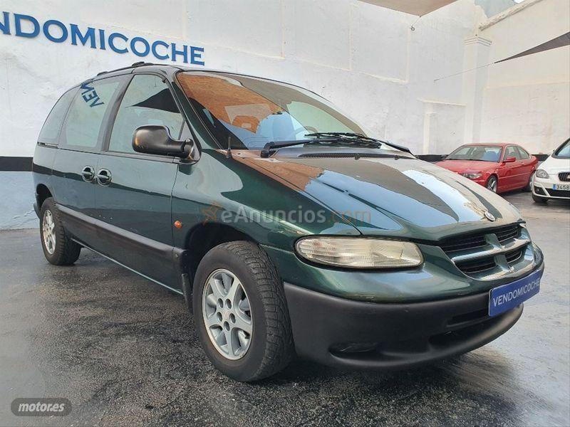 Chrysler Voyager LE 3.8 AWD de 2000 con 104.000 Km por 2.900 EUR. en Valencia