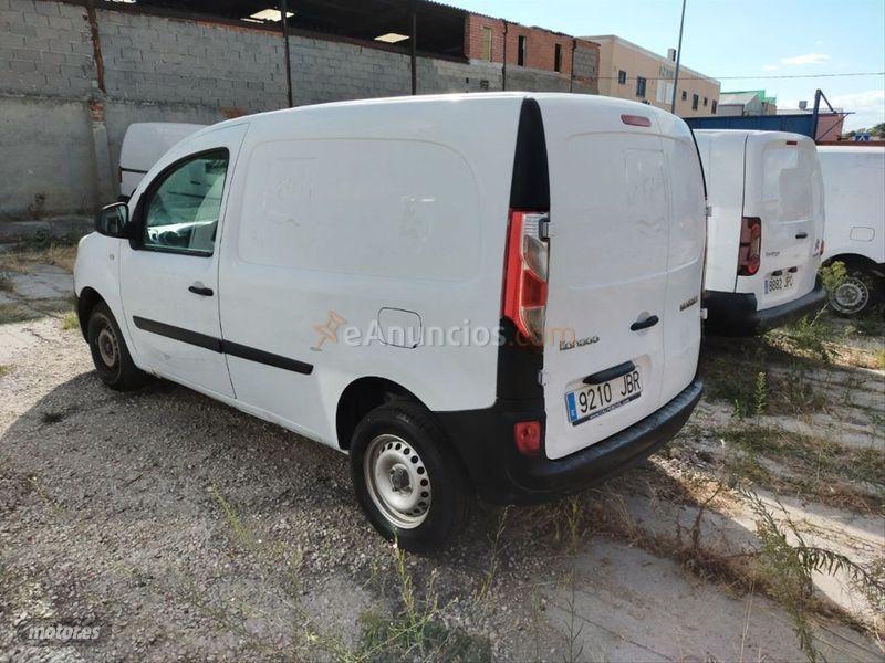 Renault Kangoo Combi Profesional M1AF dCi 75 2014 de 2015 con 150.000 Km por 5.990 EUR. en Madrid