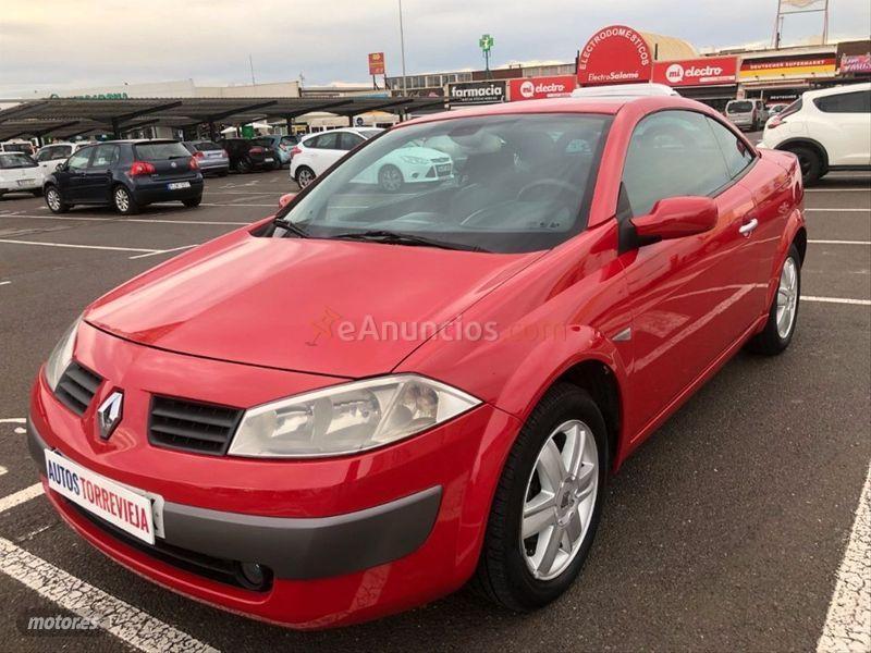 Renault Megane COUPECABR. CONFORT DYNAMIQUE 2.0 16v de 2005 con 119.000 Km por 5.550 EUR. en Alicante
