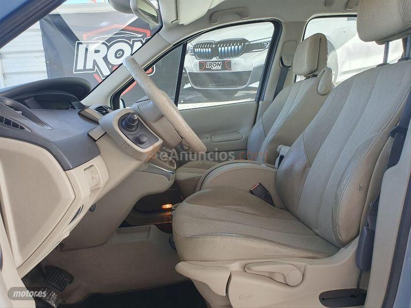 Renault Grand Scenic Dynamique 7 plazas 1.9dCi EU4 de 2006 con 154.000 Km por 3.590 EUR. en Alicante