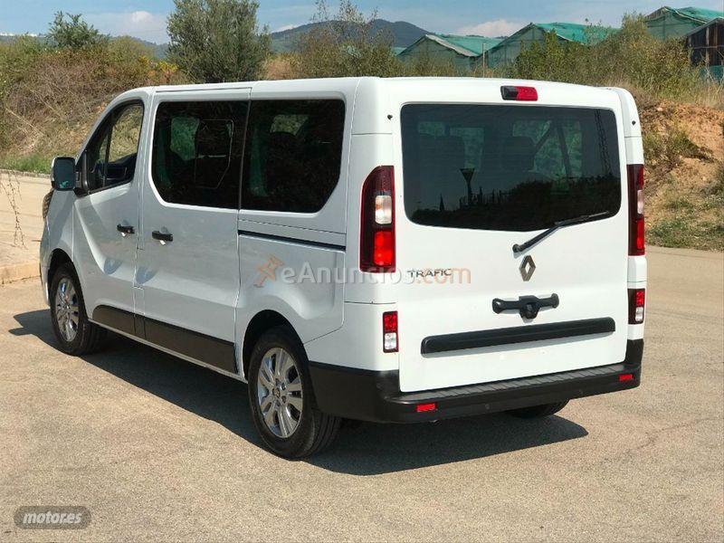 Renault Trafic Combi Passenger Ene Blue dCi 81kW110CV de 2021 con 200 Km por 31.500 EUR. en Barcelona