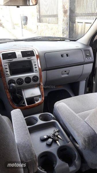 Kia Carnival 2.9 CRDi LX de 2003 con 175.000 Km por 2.200 EUR. en Madrid