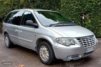 Chrysler Voyager LX 2.5 CRD de 2005 con 180.000 Km por 2.900 EUR. en Burgos