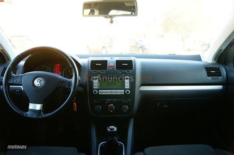 Volkswagen Golf Variant 1.9 TDI 105cv Advance de 2008 con 379.800 Km por 3.500 EUR. en Murcia