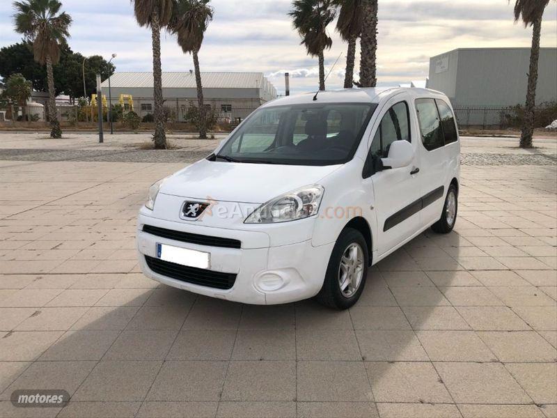 Peugeot Partner Tepee Confort 1.6 HDi 90cv de 2010 con 288.000 Km por 4.999 EUR. en Malaga
