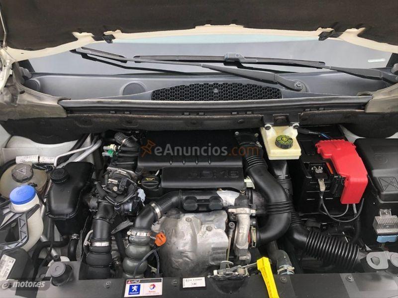 Peugeot Partner Tepee Confort 1.6 HDi 90cv de 2010 con 288.000 Km por 4.999 EUR. en Malaga