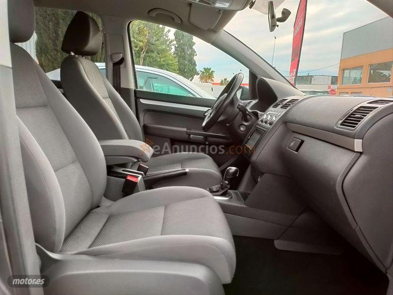 Volkswagen Touran 1.6 TDI 105cv Business BMT de 2014 con 158.244 Km por 12.600 EUR. en Castellon