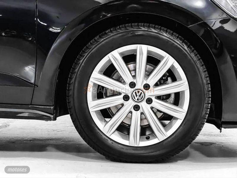 Volkswagen Touran Sport 1.6 TDI SCR 115CV BMT DSG de 2016 con 102.000 Km por 23.980 EUR. en Lleida