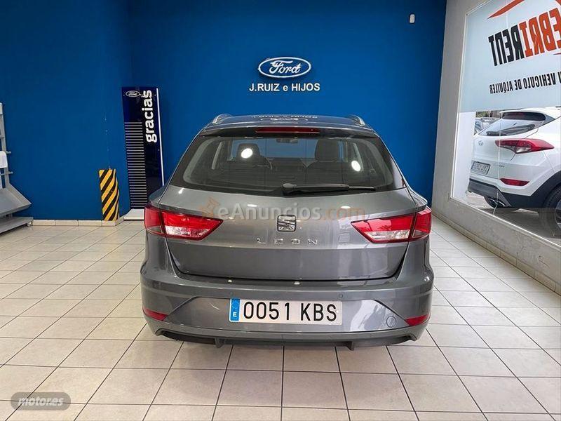 Seat Leon ST 1.6 TDI 85kW 115CV StSp Style de 2017 con 108.739 Km por 13.500 EUR. en Sevilla
