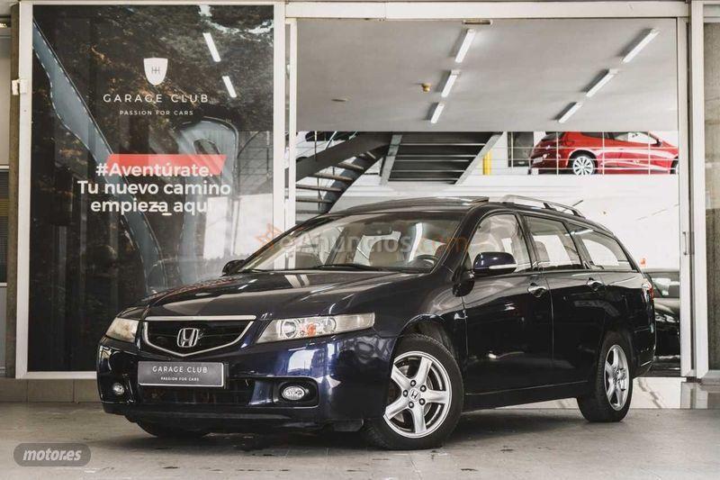 Honda Accord TOURER 2.4 Executive Piel Nav Auto de 2004 con 175.000 Km por 4.999 EUR. en Barcelona