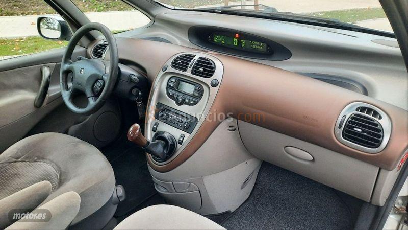 Citroen Xsara Picasso 2.0 HDI SX de 2004 con 88.000 Km por 1.999 EUR. en Barcelona