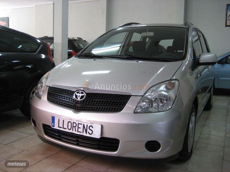 Toyota Corolla Verso 2.0 D4D Linea Sol de 2003 con 190.000 Km por 3.300 EUR. en Castellon