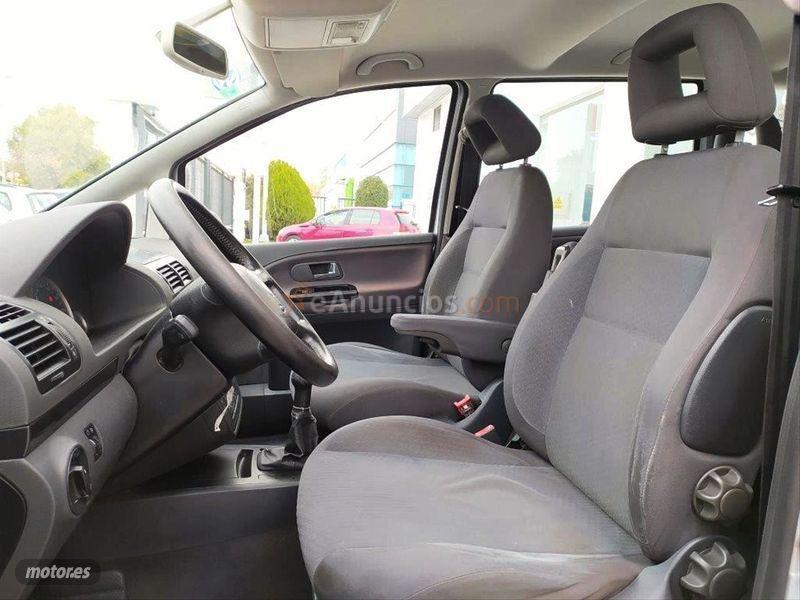 Volkswagen Sharan 2.0 TDI Advance de 2006 con 176.467 Km por 7.900 EUR. en Sevilla