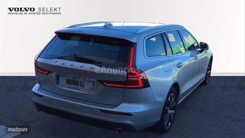 Volvo V 60 2.0 B4 D Momentum Pro Auto de 2021 con 17.500 Km por 36.900 EUR. en Salamanca