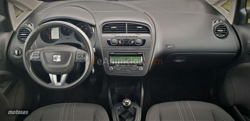 Seat Altea 1.6 TDI 105cv Style EEcomotive de 2011 con 140.000 Km por 8.490 EUR. en Pontevedra