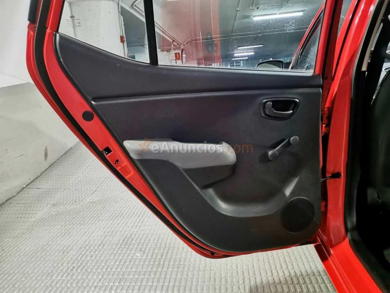 Hyundai i10 RESERVADO1.2 Comfort 80cv. Pocos KM.  