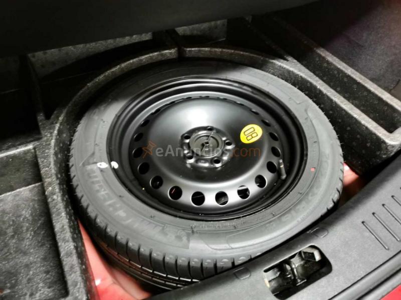 Ford Focus 1.6 Trend 100cv. Impecable Como nuevo. 