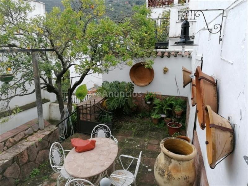 Casa de pueblo en Venta en Benadalid Málaga