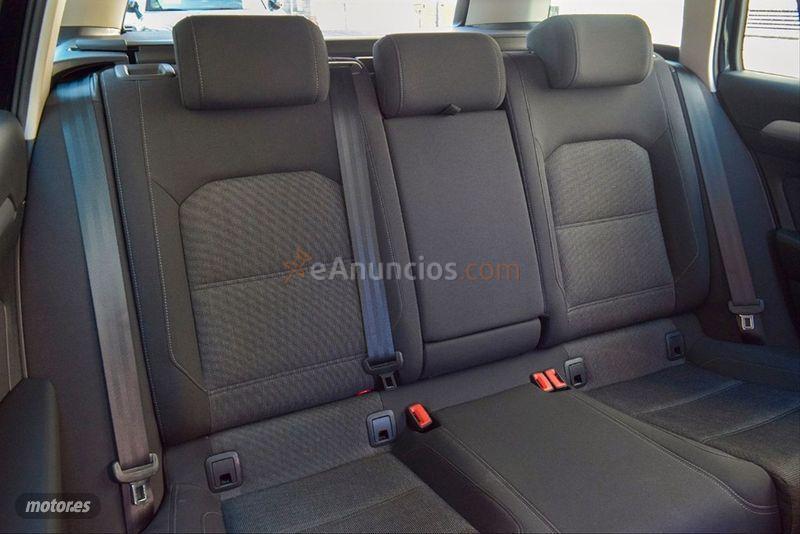 Volkswagen Passat Advance 2.0 TDI 110kW 150CV Variant de 2018 con 106.600 Km por 19.900 EUR. en Madrid