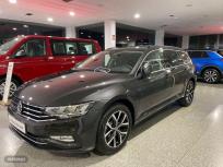 Volkswagen Passat Variant Executive 2.0 TDI 110kW 150CV de 2021 por 44.693 EUR. en Badajoz