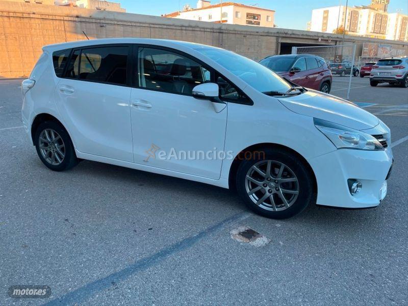 Toyota Verso 115D Comfort 5pl. de 2015 con 81.000 Km por 12.900 EUR. en Lleida