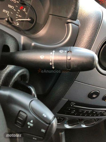 Peugeot Partner Origin Combi 1.6 HDi 75cv de 2011 con 122.410 Km por 6.990 EUR. en Madrid