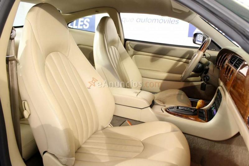 Jaguar XK R V8 4.0 363cv AUT 