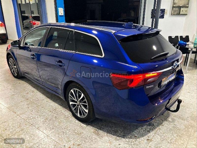 Toyota Avensis 2.0 150D EXECUTIVE TS de 2016 con 149.000 Km por 13.500 EUR. en Murcia