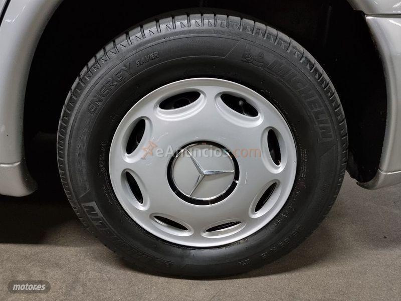 Mercedes Clase V V 220 CDI AMBIENTE de 2002 con 248.000 Km por 7.999 EUR. en Madrid