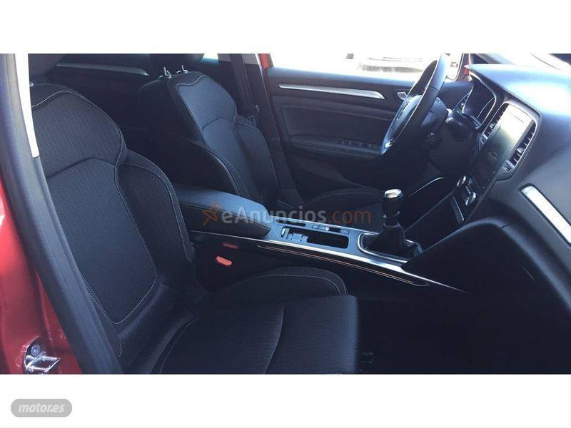 Renault Megane S.T. Zen TCe 103 kW 140CV GPF de 2019 con 79.153 Km por 17.650 EUR. en Granada