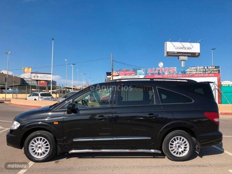 Ssangyong Rodius 270Xdi Limited Auto de 2006 con 148.000 Km por 7.750 EUR. en Alicante