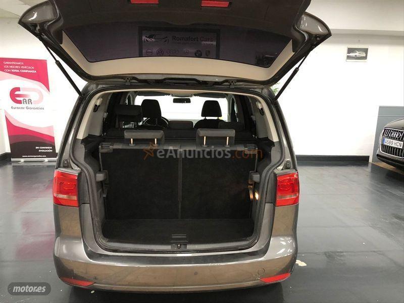 Volkswagen Touran 1.6 TDI 105cv Advance de 2012 con 132.567 Km por 9.999 EUR. en Sevilla