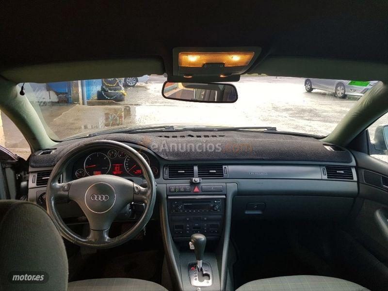 Audi Allroad Quattro 2.5TDI quattro de 2002 con 330.000 Km por 3.300 EUR. en La Coruna