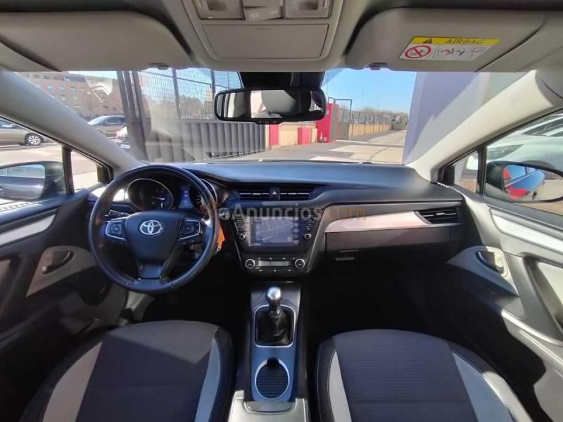 Toyota Avensis 2.0 150D ADVANCE