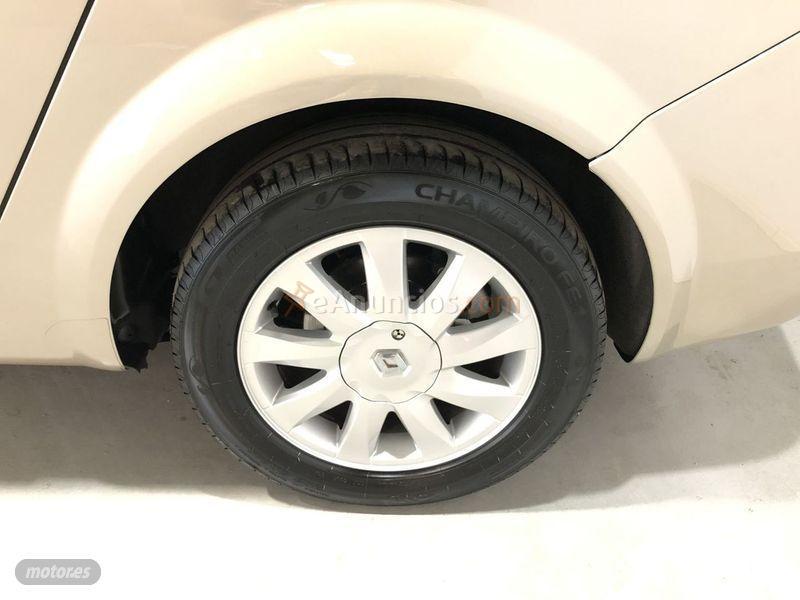 Renault Grand Scenic Expression 7 plazas 1.5dCi105 EU4 de 2007 con 171.599 Km por 4.900 EUR. en Badajoz