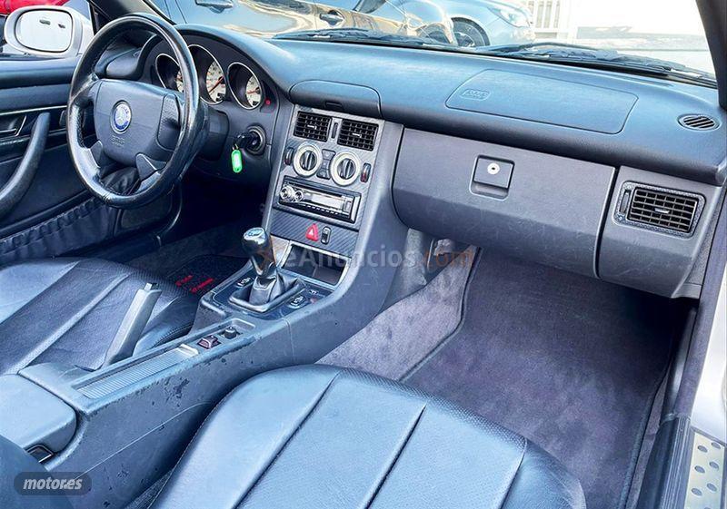 Mercedes Clase SLK SLK 200 de 1998 con 178.000 Km por 3.990 EUR. en Barcelona