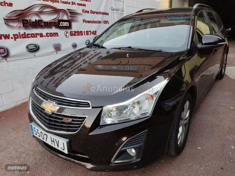 Chevrolet Cruze 2.0 VCDi LTZ Auto de 2014 con 220.000 Km por 6.300 EUR. en Madrid
