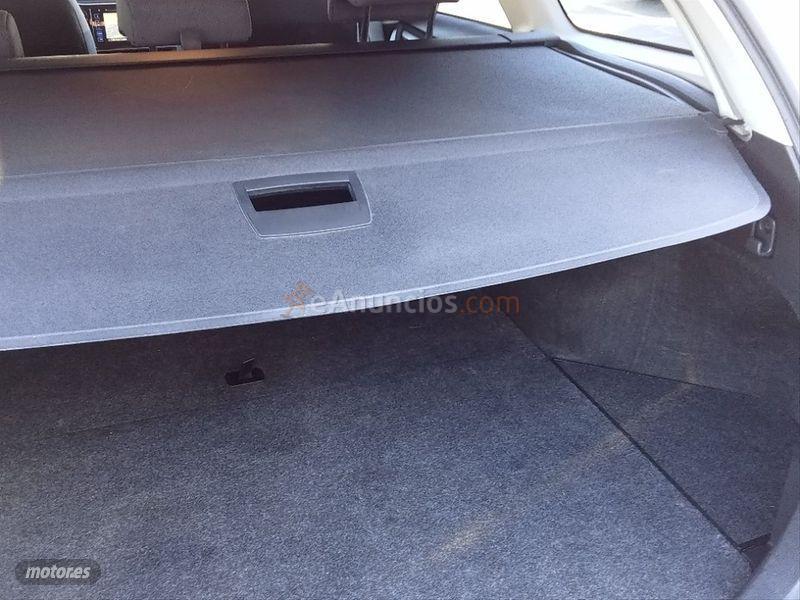 Toyota Auris 1.8 140H Active Touring Sports de 2018 con 191.000 Km por 13.900 EUR. en Cadiz