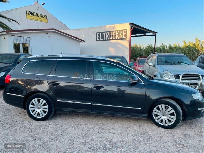 Volkswagen Passat Variant 2.0 TDI 140cv Highline de 2007 con 352.000 Km por 3.600 EUR. en Sevilla