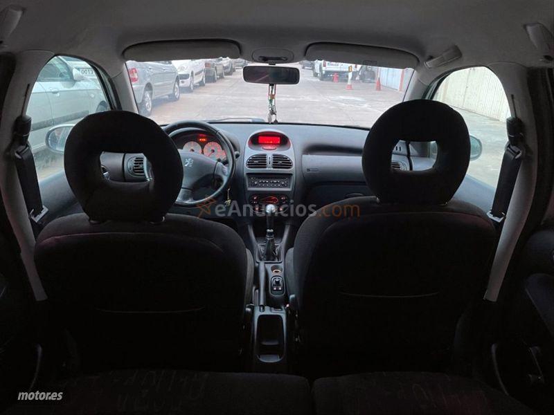 Peugeot 206 SW 2.0 HDI 90 XS Clim de 2003 con 184.000 Km por 2.495 EUR. en Cordoba