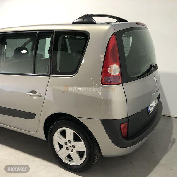 Renault Espace AUTHENTIQUE 2.2DCI de 2002 con 180.202 Km por 4.500 EUR. en Badajoz