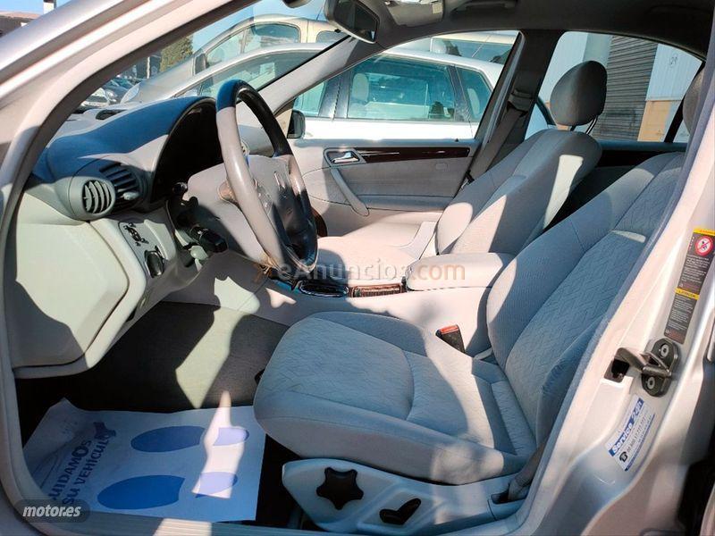 Mercedes Clase C C 320 4MATIC ELEGANCE AUTO de 2003 con 120.999 Km por 4.390 EUR. en Castellon